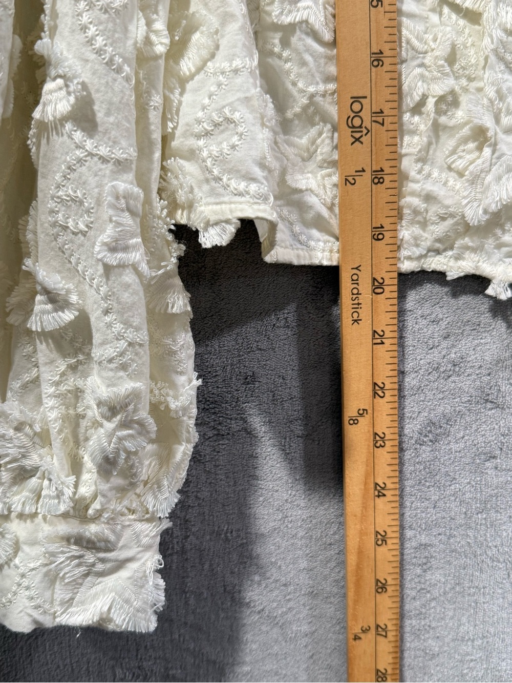 FARM Rio Ivory Textured Puff-Sleeve Blouse - Picture 5 of 8